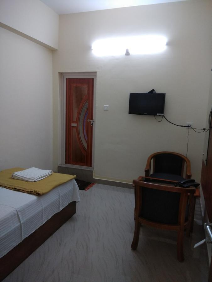 Manjira Lodge Ґуруваюр Екстер'єр фото