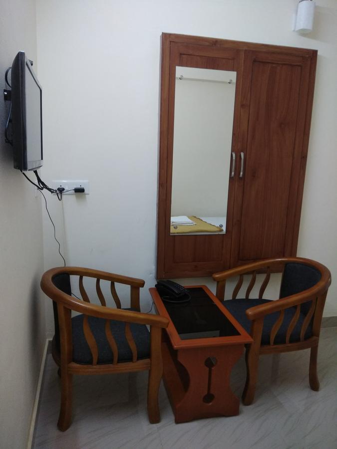 Manjira Lodge Ґуруваюр Екстер'єр фото