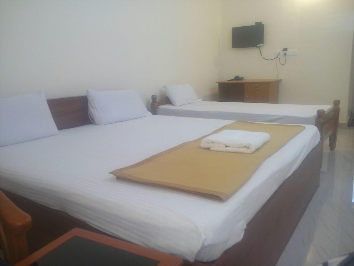 Manjira Lodge Ґуруваюр Екстер'єр фото